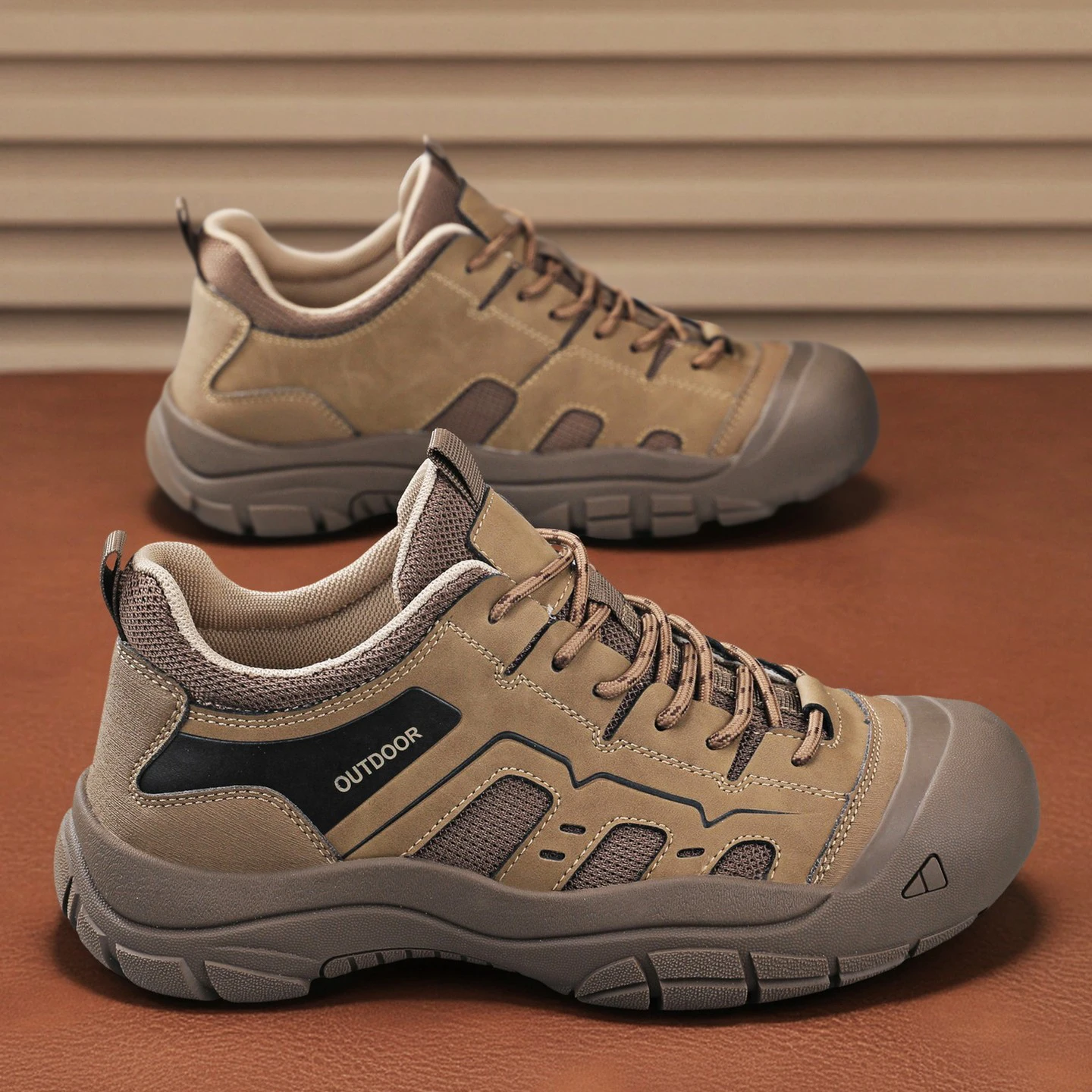 

Новые зимние поступления: бестселлеры для походов на открытом воздухе. Превосходная тяга и воздухопроницаемость. Уличные походные ботинки унисекс.