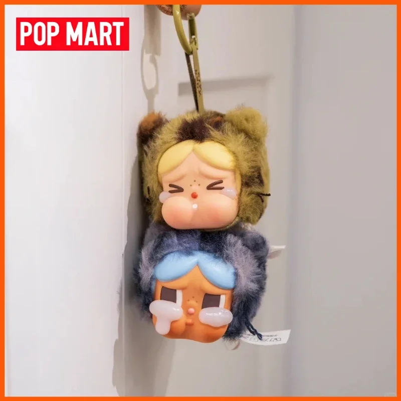 POPMART Crybaby البرية ولكن كتي سلسلة الفينيل قلادة صندوق أعمى اللعب Kawaii أنيمي عمل الشكل Caixa Caja صندوق غامض الدمى