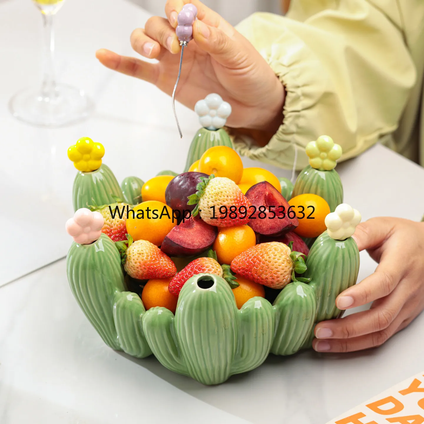 Cactus fruit plate high-end exquisite high-value home creative living room coffee table storage ceramic fruit plate
