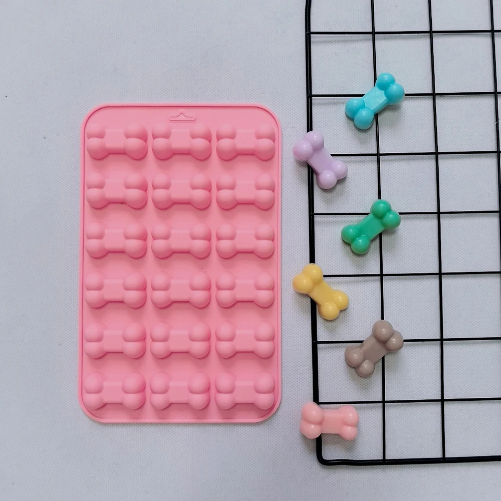 

1pc 18 cavity creative bone shaped chocolate flip over silicone mold DIY candy pudding dessert mold