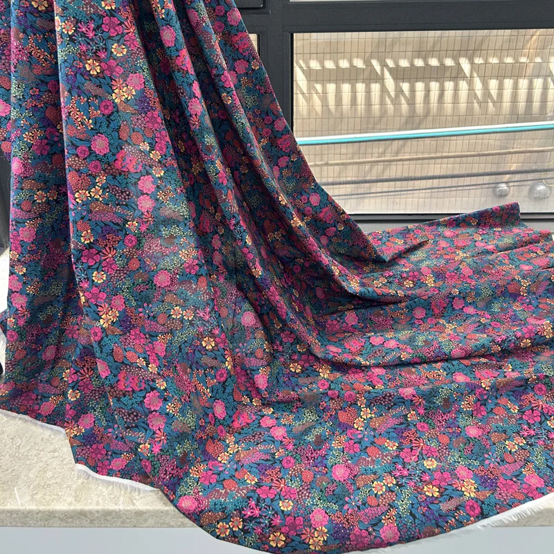 نسيج قطني مزين بالزهور بألوان نابضة بالحياة مقطوعة مسبقًا، نسيج قطني مطبوع عليه زهور نبات البوبلين لمشاريع المفروشات الناعمة ذاتية الصنع