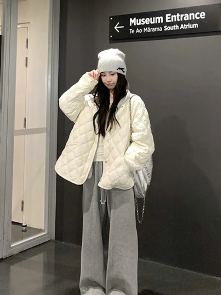 سترات نسائية فضفاضة مبطنة أساسية سترات نسائية جديدة للخريف والشتاء معاطف نسائية غير رسمية بقلنسوة مبطنة باللون الأسود