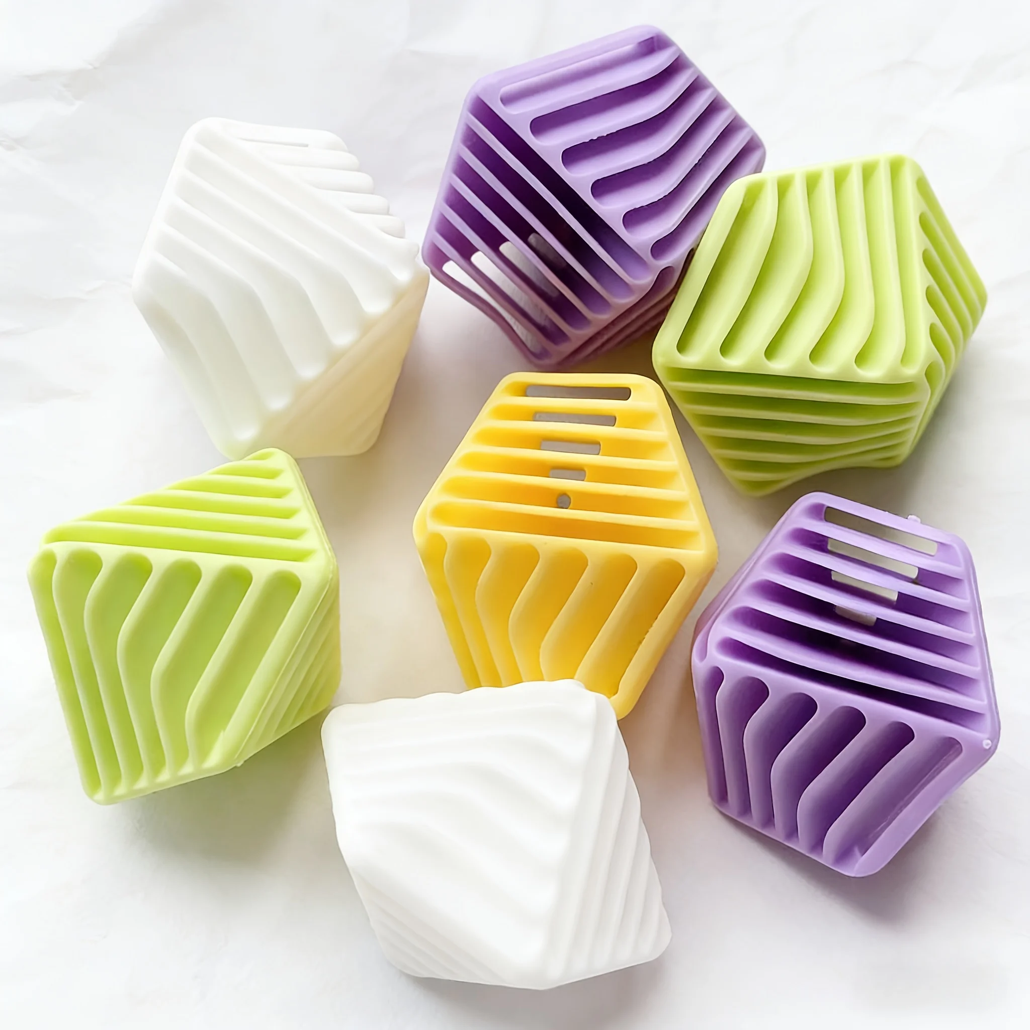 2PCS Reusable Dryer Balls Anti Static Laundry Washing Balls Fabric Softener Tangle Free Laundry Balls Washing Machine Rubik Cube
