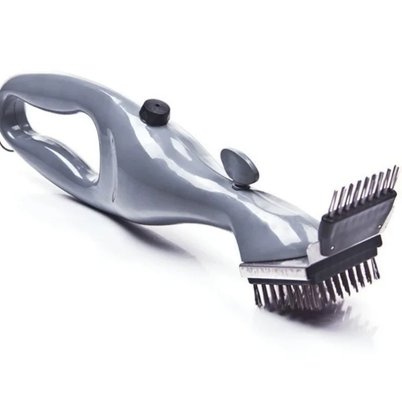 

Grill Steam Cleaning Brush Water Spray BBQ Cleaner with Scraper For Gas Charcoal Grill Outdoor Cooking Accessory