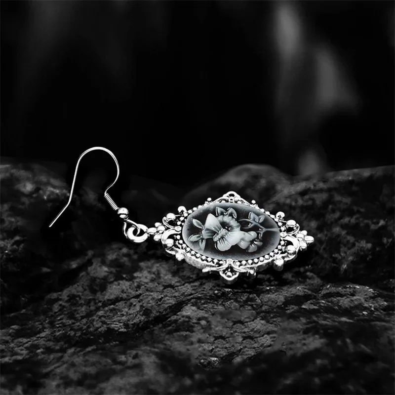 Vintage Gray Butterfly Plant Cameo Earrings For Women Antique Silver Plated Stainless Steel Hook Cameo Earring
