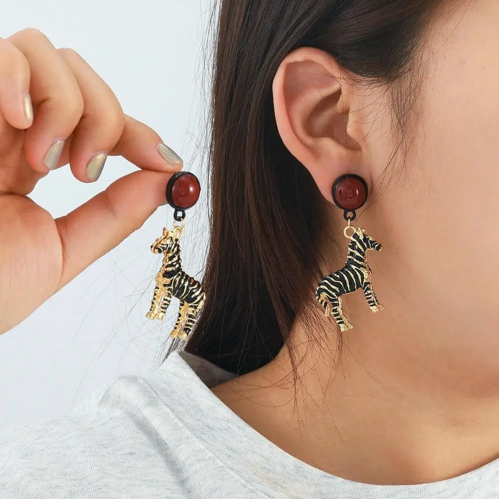 Personalized Oil Drop Pendant Zebra Earrings Vintage Metal Trend Jewelry Animal Earrings Dangle Earrings Women