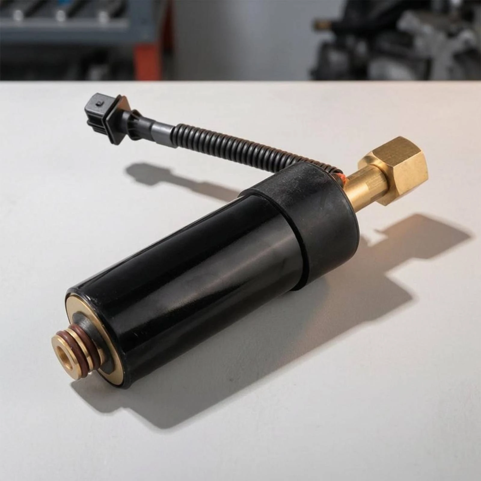 

Marine Fuel Pump Cylindrical Electric Fuel Pump Engine Part Wired Black