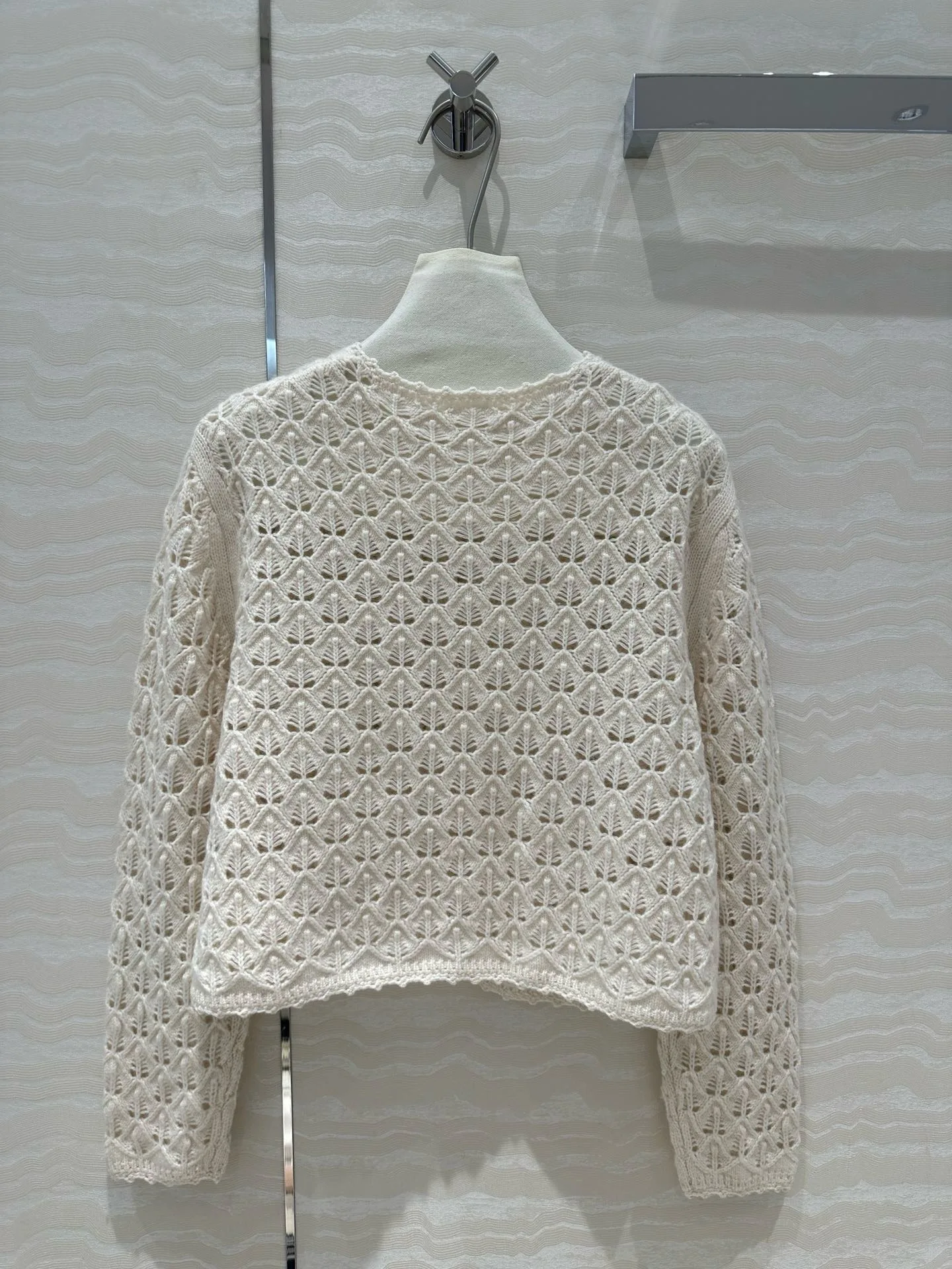 Early autumn new three-dimensional hand-crocheted cashmere pearl buckle jacket elegant atmosphere 100% cashmere