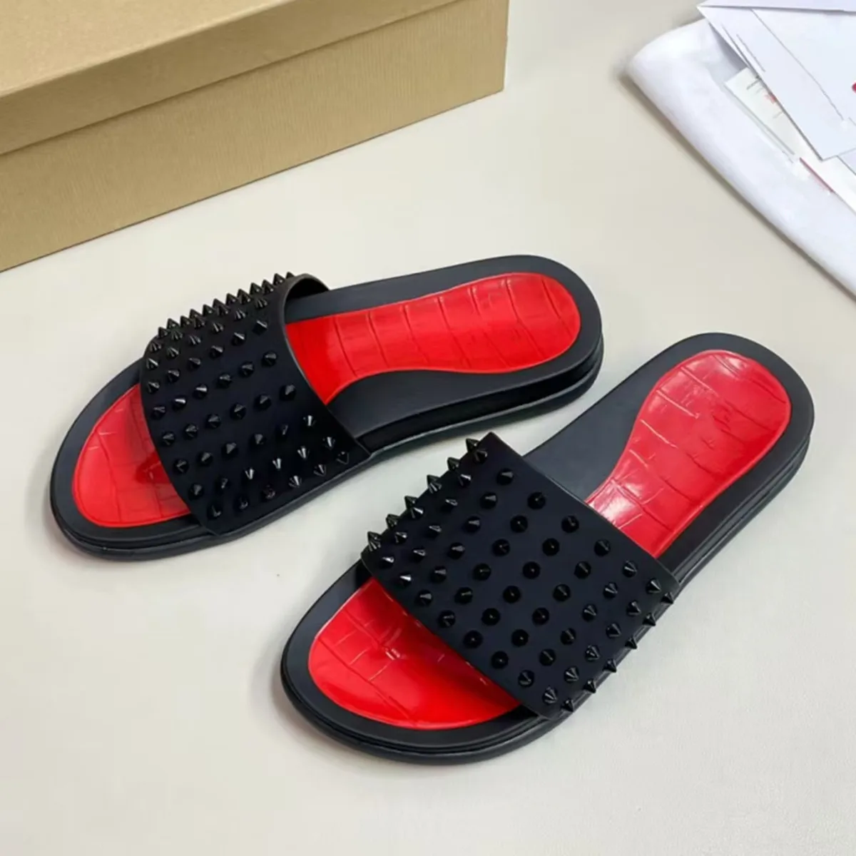 

Designer Brand Men's Shoes With Genuine Leather Rivets Flat Bottomed Personalized Slippers Summer New Collection 2024 Trend