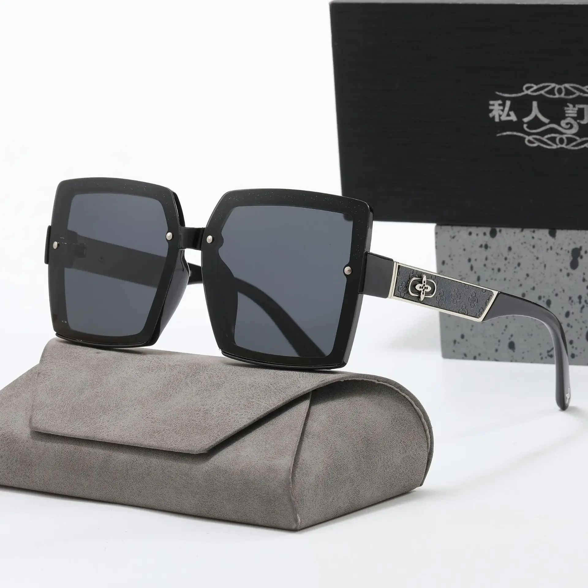 2025 Fashion Polarized Brand Designer Sunglasses Women Square Oversized Frame Shades Ladies Rays UV400 Trendy Glasses Eyewear