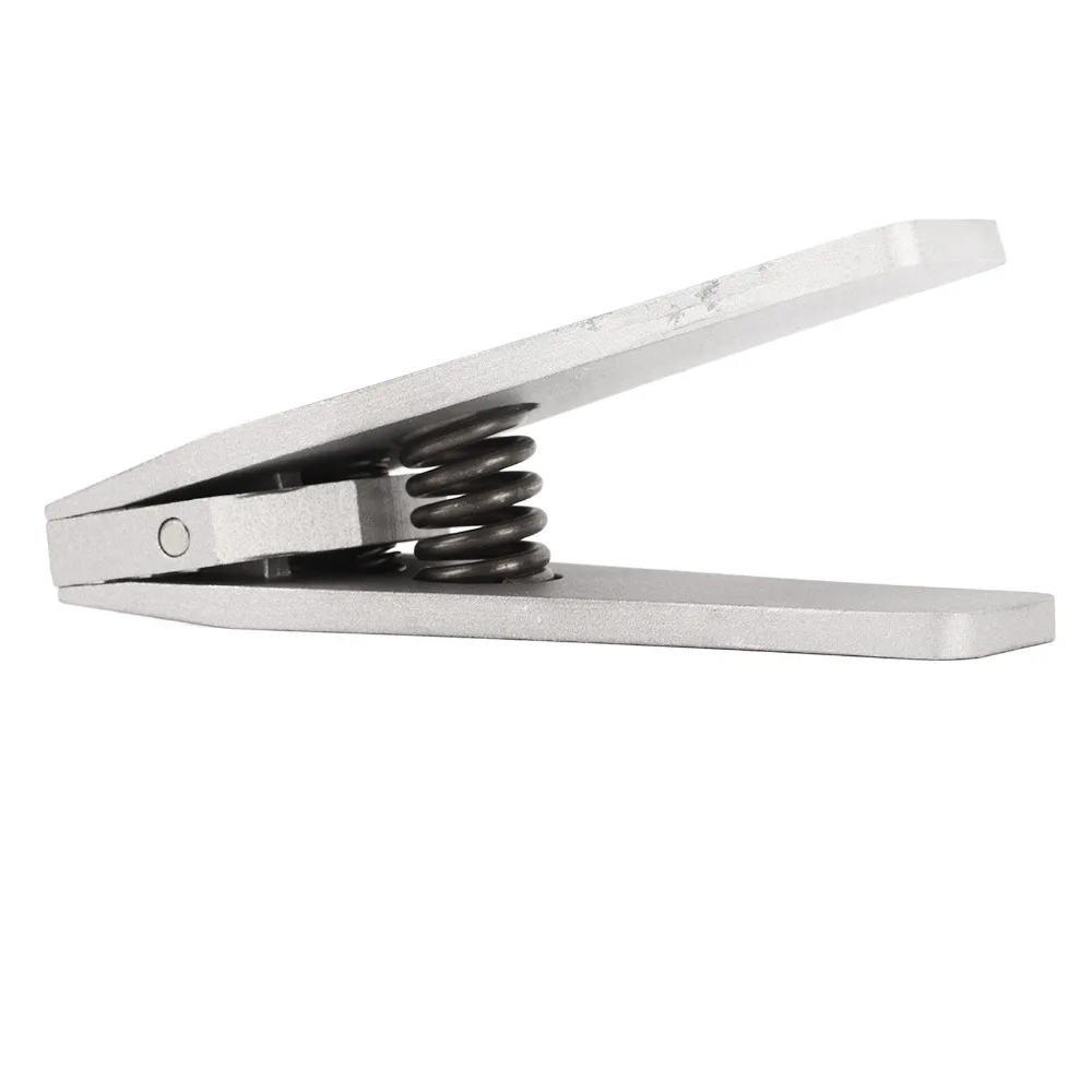

Aluminum Alloy Badminton Starting Clamp Spring Loaded Compact Size Stringing Clamp Silver Finish Five Tooth Grip