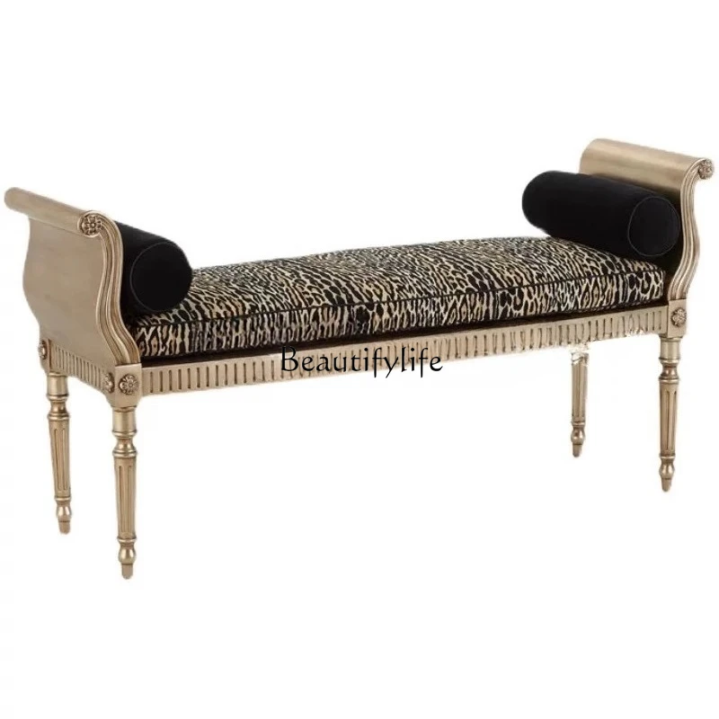 مقعد بجانب السرير من الخشب الصلب الفرنسي القديم، مقعد أريكة من القماش المنحوت القديم الكلاسيكي الجديد