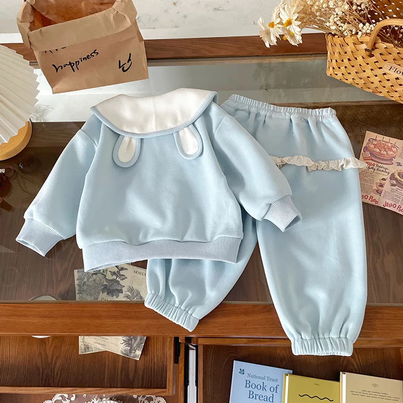 

In-stock Girls' Outfit2025Autumn New Doll Collar Embroidered Top and Casual Sweatpants Two-Piece Set