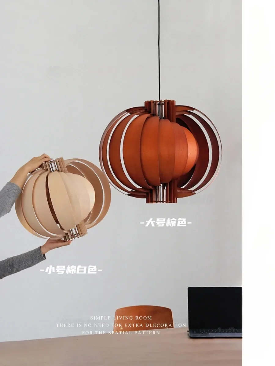 Nanyang medieval log wind Moon moon chandelier French retro restaurant study bedroom B & B bar pumpkin lamp