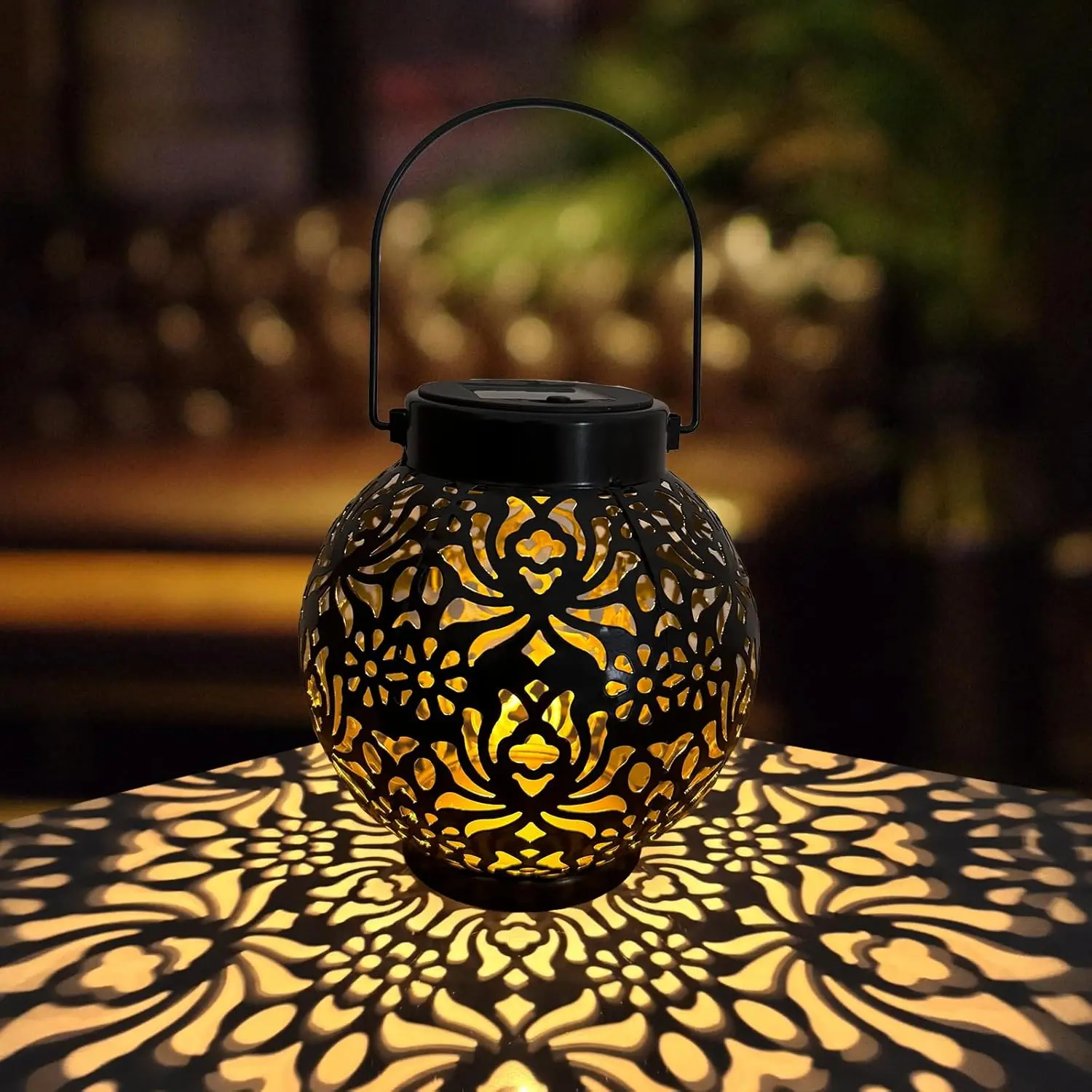 أضواء فانوس معلقة بالطاقة الشمسية في الهواء الطلق مقاومة للماء أضواء الطاولة الشمسية مع مقبض LED الشمسية المعدنية ديكور حديقة مصباح للطاقة الشمسية