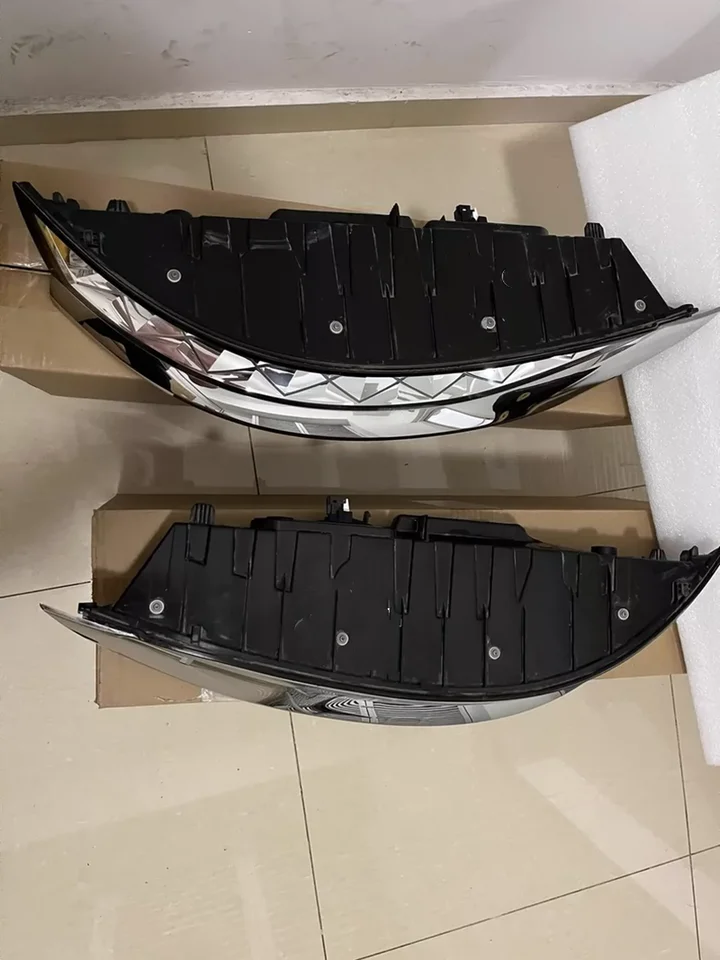 For Citroen DS7 Full LED Taillight with Chrome Reverse Brake and Turn Signal Daytime Running Light for Cars