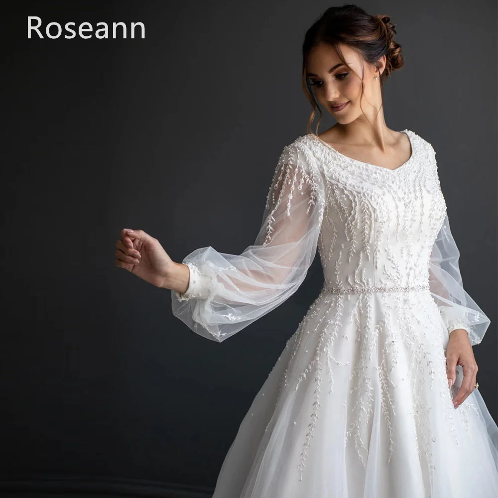 Maßgeschneiderte muslimische exquisite Elfenbein-Brautkleider mit V-Ausschnitt, A-Linie, Blumen, Satin, volle Applikation, Brautkleider, Tüll, Robe de Mariée