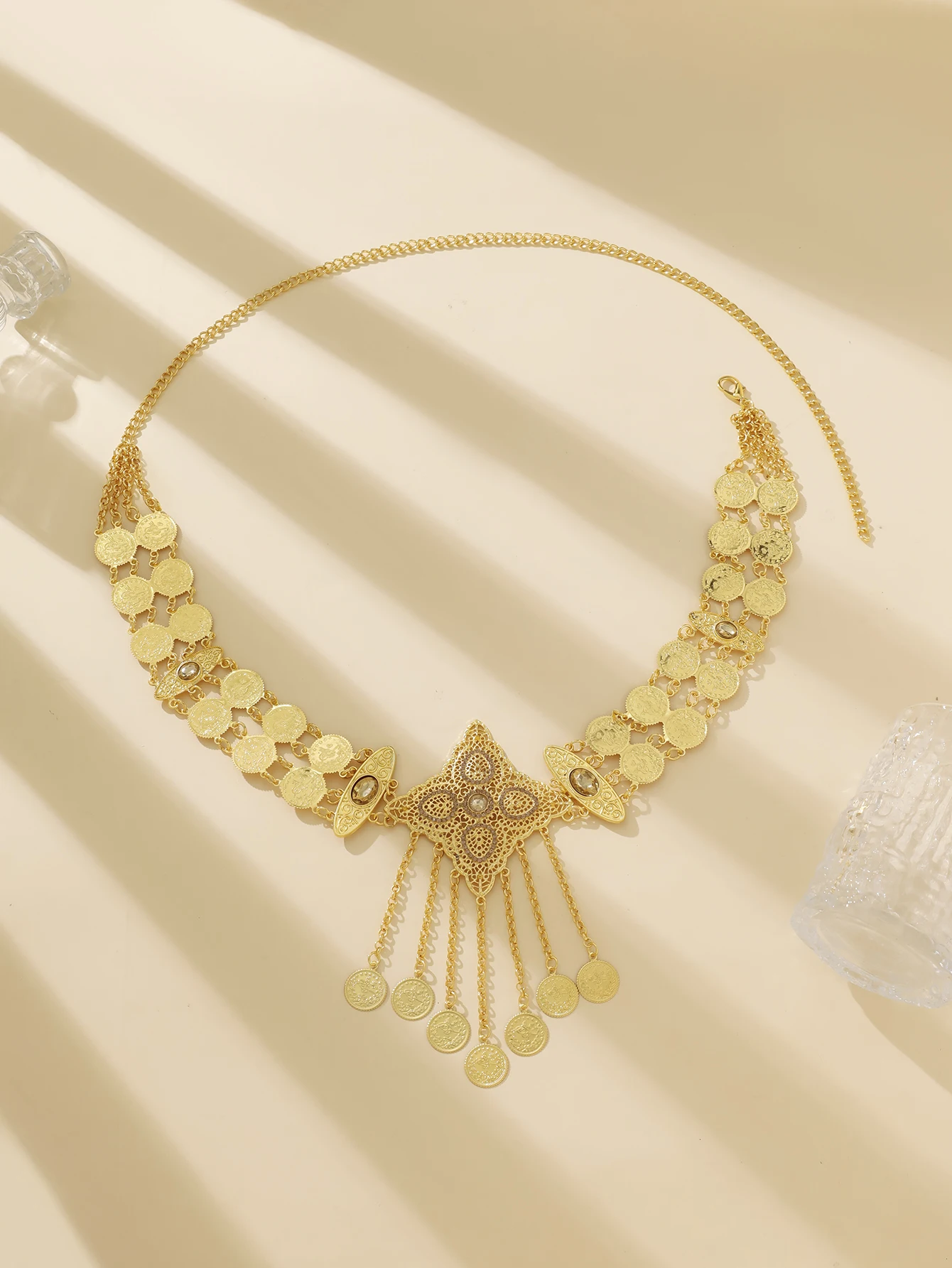 حزام أنيق للسيدات على الطراز البوهيمي مطبوع عليه ألماس ذهبي وشرابة لؤلؤية مناسب لحفلات الزفاف في الهواء الطلق هدية للأصدقاء والأصدقاء