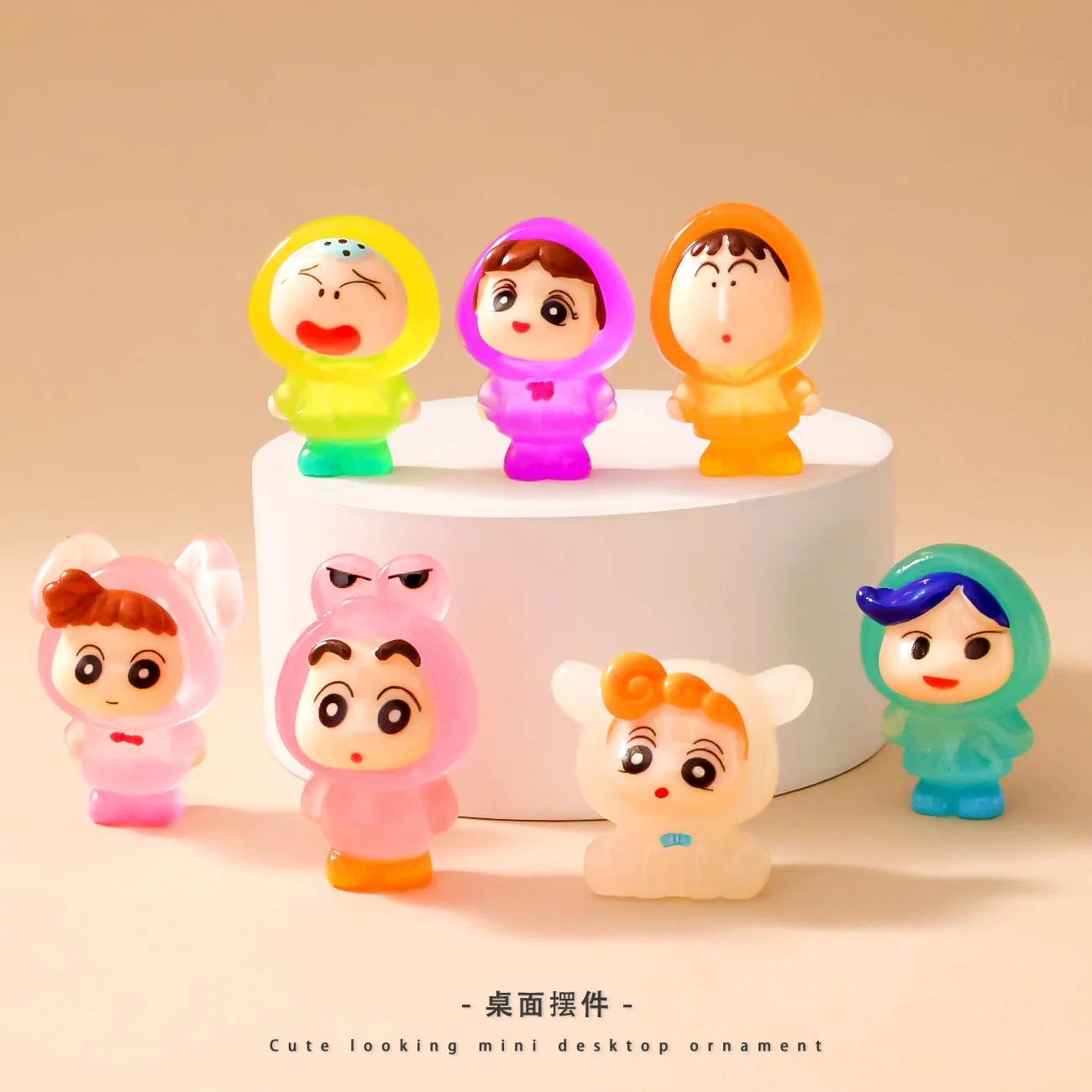 

7pcs glow-in-dark resin doll tide play hand do tabletop ornaments