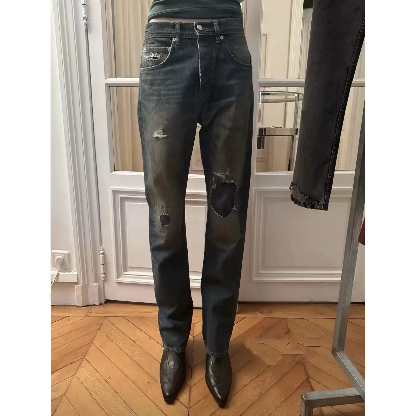 ER/D 24FW Washed Patch Burning Slightly Ripped Jeans