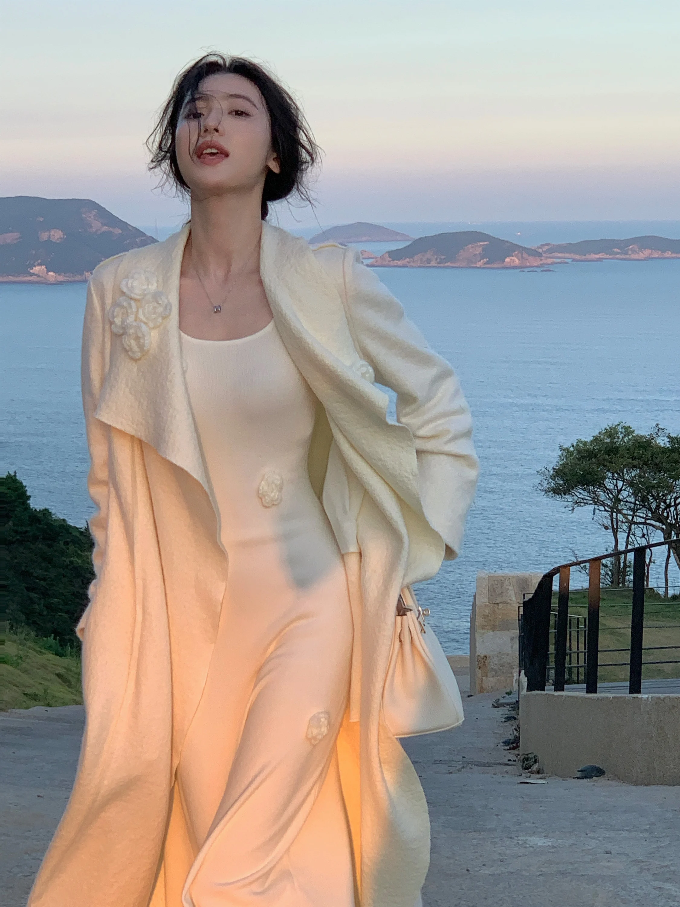 

Элегантное белое двустороннее шерстяное пальто средней длины из твида премиум-класса Fairy Aosphere, новинка 2025 года