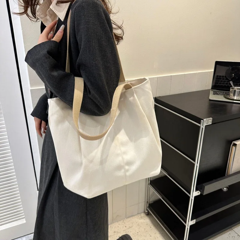 Casual Canvas Tote Bag Versatile Commuter Bag Women's University Tote Bag Large Capacity Bag Fashionable Letter Element