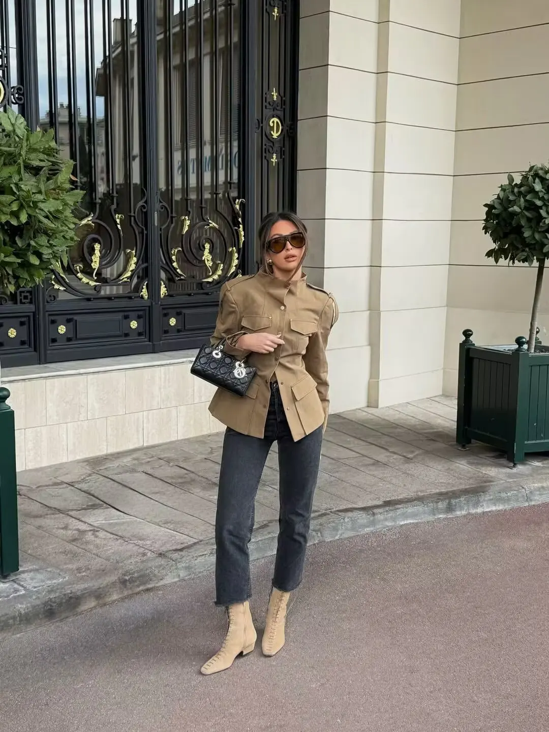 Women's Jacket Coats Spring New Female Chic Stand Collar Pocket Single-Breasted Slim Lady Jacket Fashion High Street Outerwear