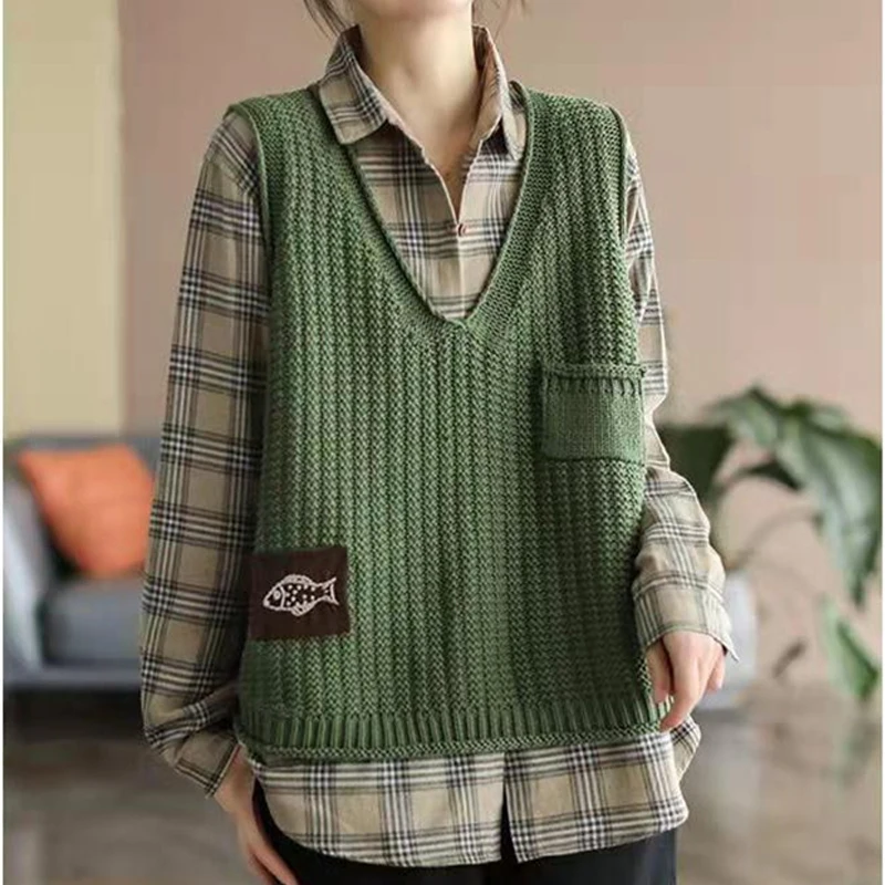 Women Vintage Appliques Pocket Simple Casual Knitted Sweater Vest Spring Autumn Solid V Neck Sleeveless Loose Outewear Waistcoat