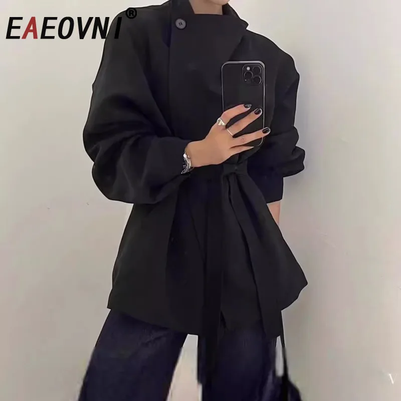 

EAEOVNI женская куртка, модная куртка с воротником-стойкой и длинным рукавом, пояс со сборкой на талии, однотонное уличное пальто, повседневное пальто 2026, новая одежда