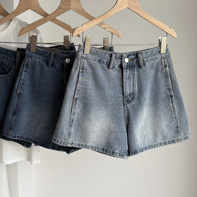 

Retro Washed Blue Denim Short Shorts Women's Summer Slimming Hot Pants High Waist Wide Leg A-Line Hot Pants Casual Jeans