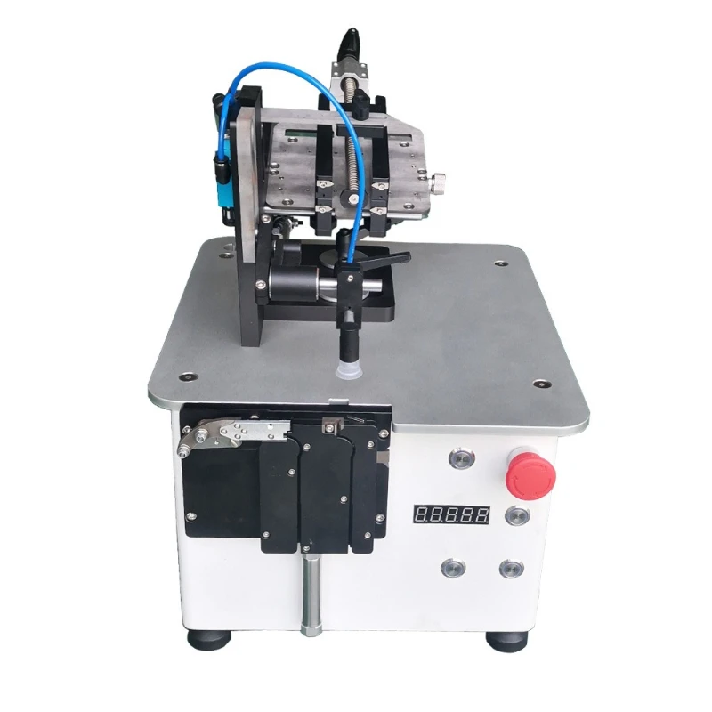 

Automatic tag machine, automatic tag wearing machine, tag playing machine