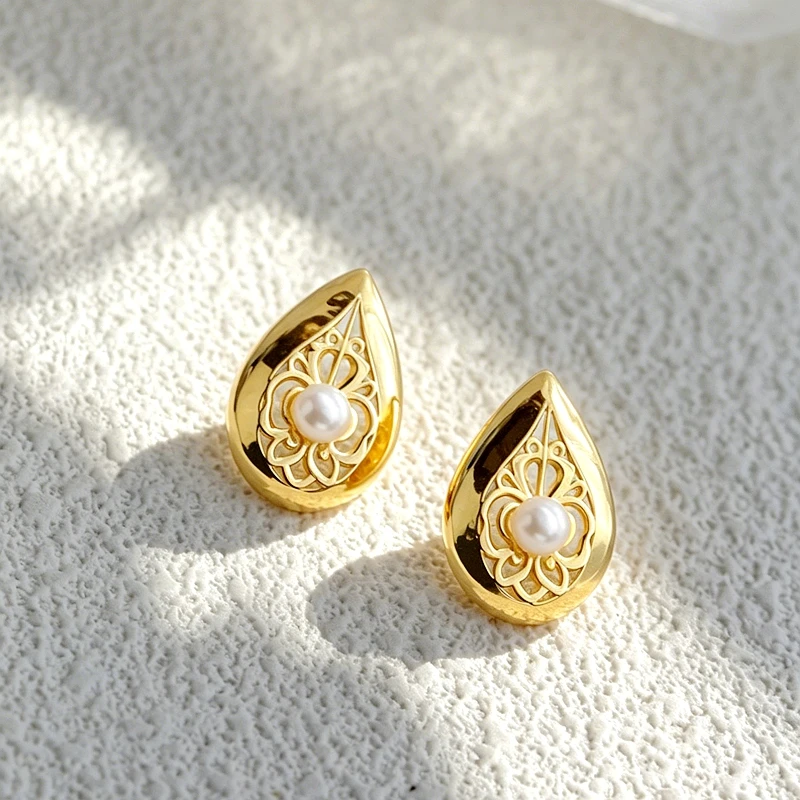 

S925 Sterling Silver Earring Inlaid Natural Freshwater Pearl Teardrop Vintage Lace Stud 24K Gold Plated Earrings Jewelry Gift