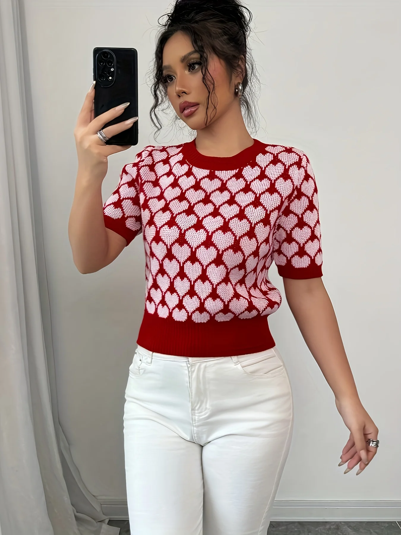 เสื้อถักแขนสั้นคอกลมลายแจ็คการ์ดทรงเข้ารูปสำหรับวันวาเลนไทน์ ลายหัวใจ สำหรับผู้หญิง ฤดูใบไม้ผลิ ฤดูร้อน