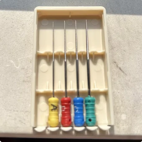 

4pcs/Pack 21/25/31mm ABCD Dental Tapered Finger Spreader Endo Root Canal Files SSt Hand Use Endodontic Dentistry Products Tools