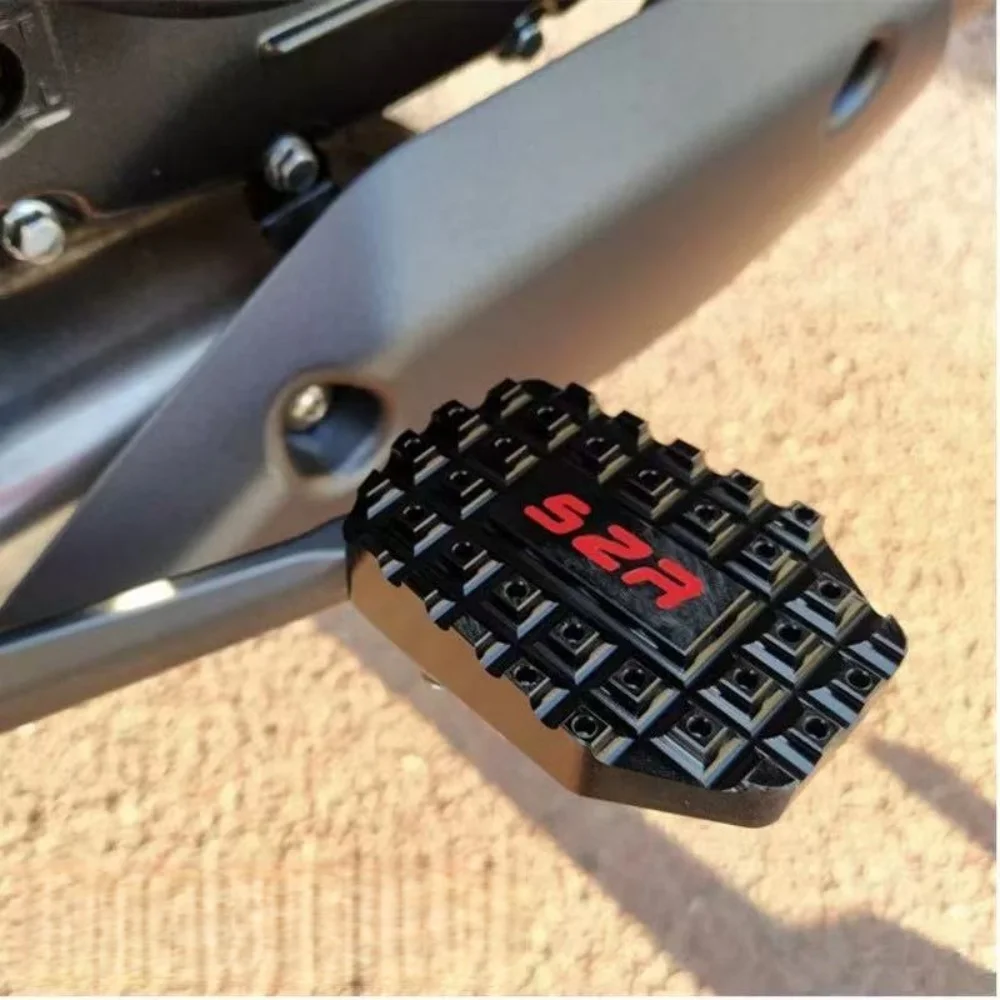 For QJMOTOR AK628 Enlarged Rear Brake Pedal Widened Foot Peg Anti-slip Motorcycle Modification Accessories