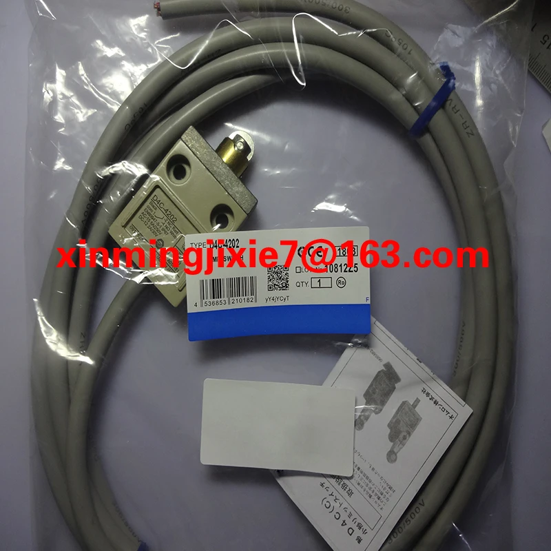New original D4C-4431-2M D4C-2531-2M D4C-4424 -2M D4C-1603 -3M D4C-4231-3M D4C-4431 -3M D4C-2531-3M D4C-4424 -3M  limit switch