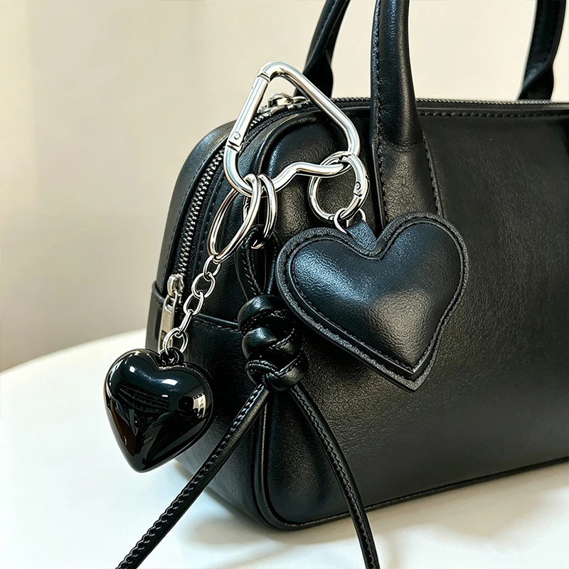 Trendy PU Leather Heart Keychain Car Keyring Love PU Leather Hanger Fashion Bag Pendant Car Accessory