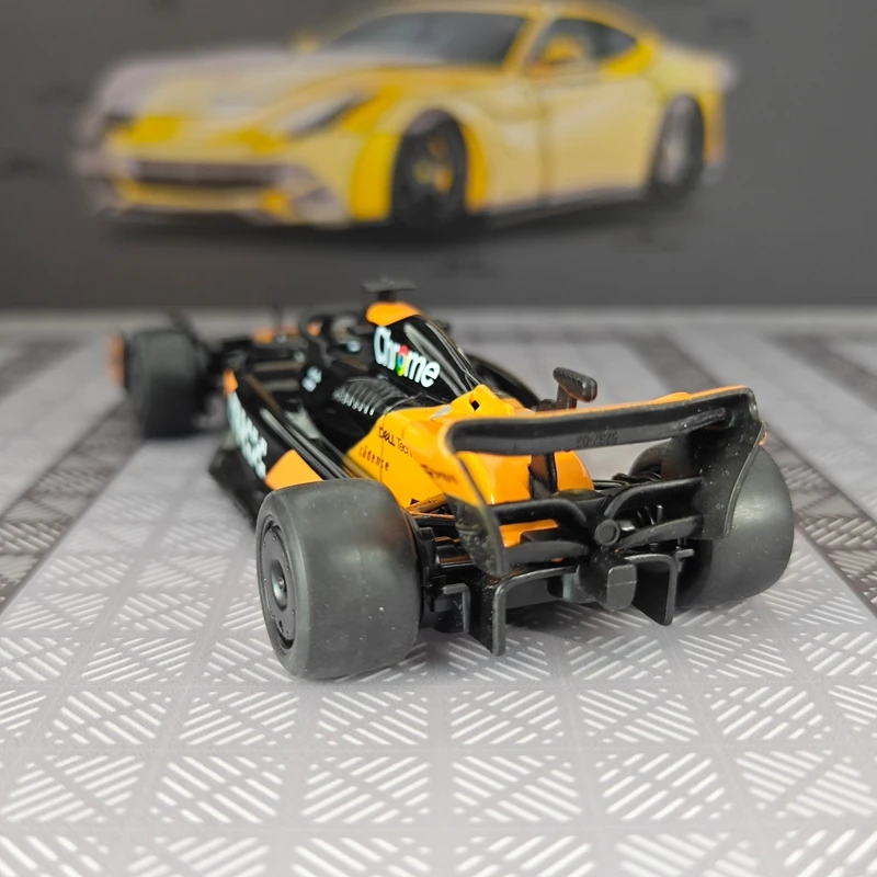 

1:32 Simulation McLaren F1 Racing MCL38 Alloy Car Model Ornament Collection suitable for collection and can be given
