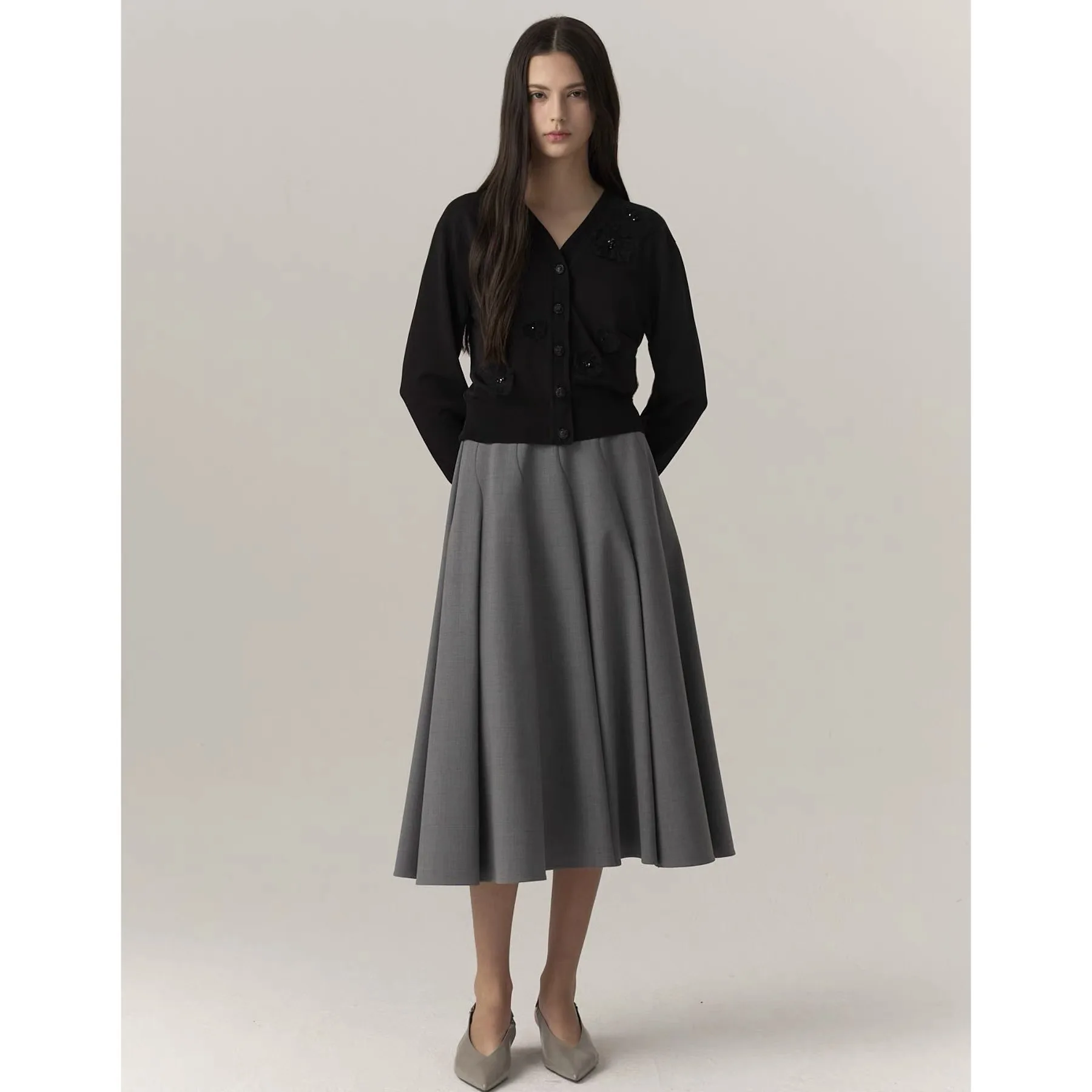 

LingYao MIC26 Spring Fashionable V-neck 3D Flower Knitted Open Cardigan Stylish Versatile Long Sleeve Commute Style Women's K...