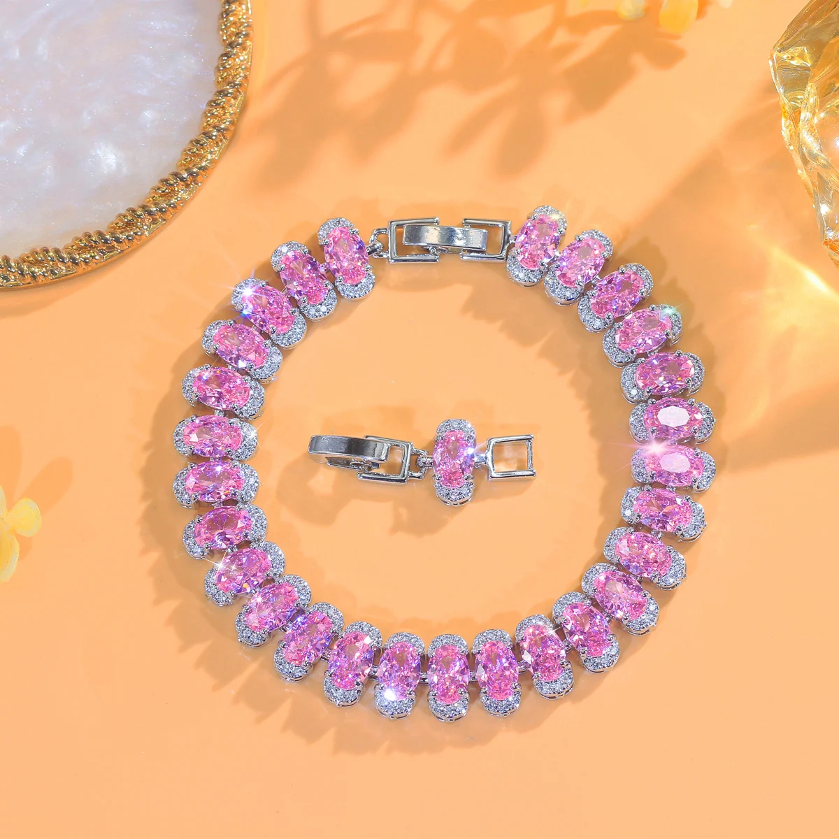 BeaQueen Geometric Shiny Pink Cubic Zirconia Big Oval Shape Tennis Bracelets for Women Chic Valentine's Day Jewelry Gifts S0307
