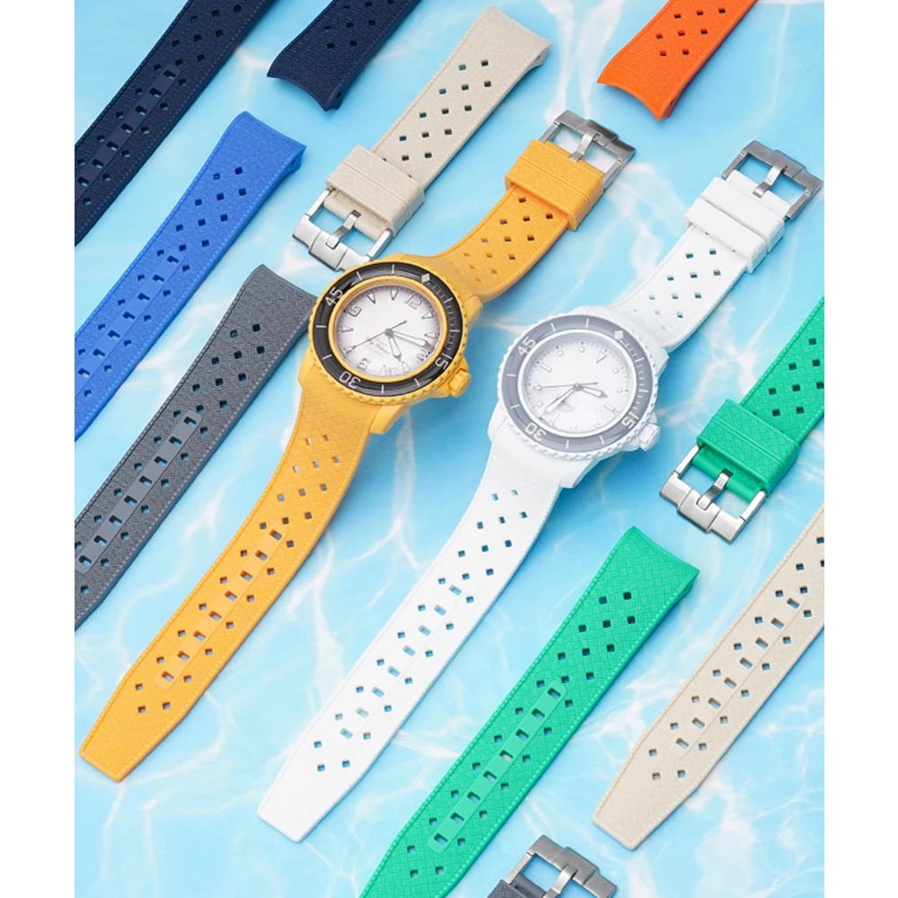 สายซิลิโคนเหลว22มม. พร้อมปากโค้งสำหรับ50ไสว5 Ocean แบรนด์ซีรีย์ระบายอากาศได้ดีสายรัดตาหมากรุก