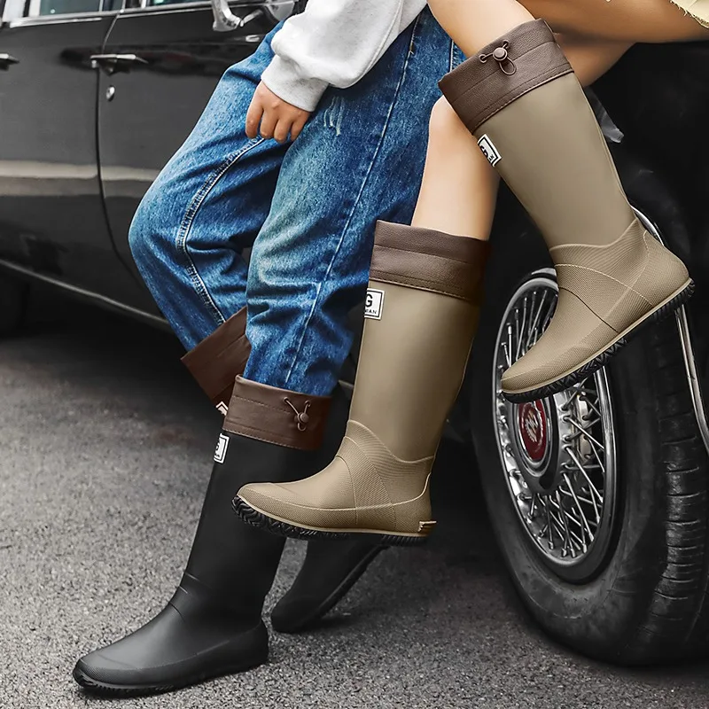 

Men’s Tall Waterproof Rain Boots Anti-Slip Wear-Resistant Rubber Boots with Drawstring Closure for Farming & Hiking