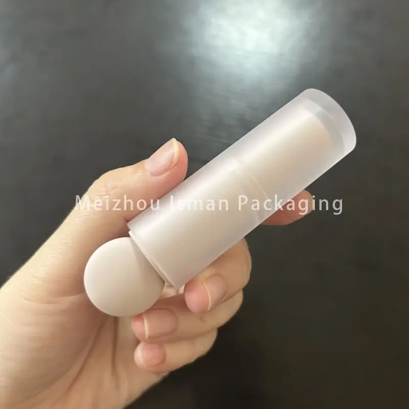 50Pcs hot sale empty round nude lipstick container refillable lip stick case lip balm packaging cosmetic tube 12.1mm