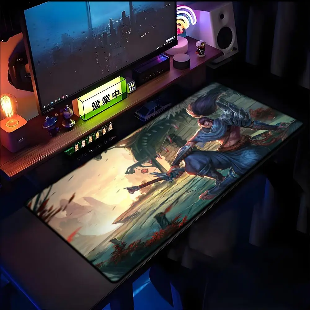 

Yasuo League Of Legends Mauspad, großes Gaming-Mauspad, LockEdge, verdickte Computer-Tastatur, Tisch-Schreibtischunterlage