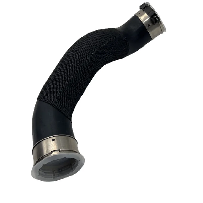 tuyau-d'admission-d'air-de-pieces-automobiles-11618511338