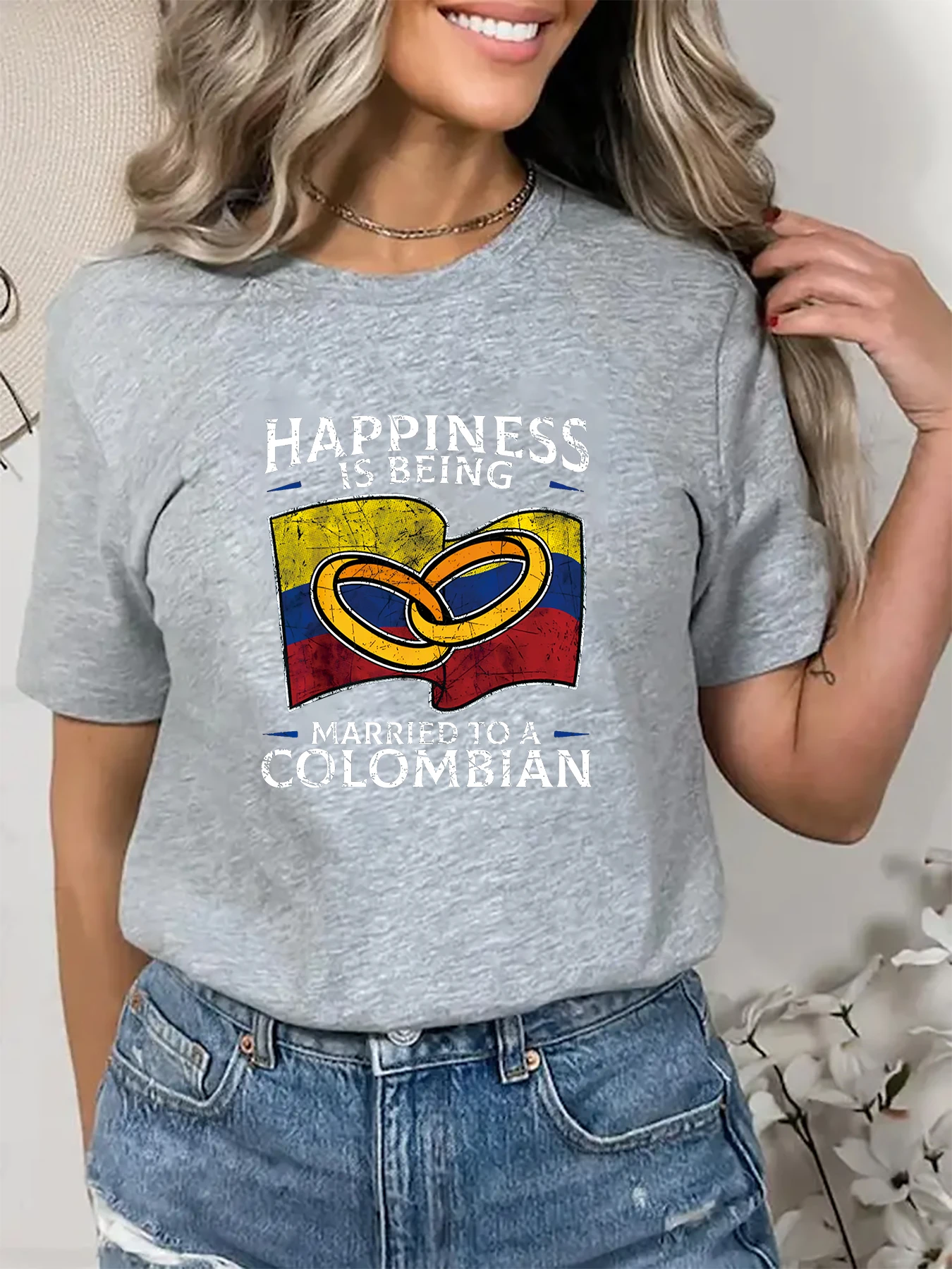 Happiness is being married to a Colombian Women\'s Casual Short Sleeve Printed Summer T-Shirt Oversized T Shirt