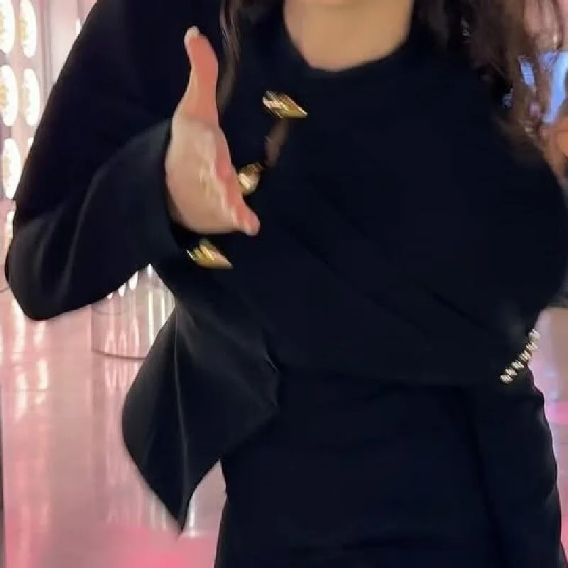 سترة نسائية أنيقة رائعة ببطانة الكتف 2025 جديد ركاب مكتب معدني بوتون القمم الخريف المرقعة سليم صالح الشارع الشهير #4