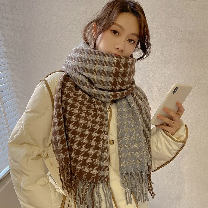 

Houndstooth Scarf Women's Winter 2024 New Double-sided Plaid Woven Fringed Shawl Thickened Warm Neck Tide