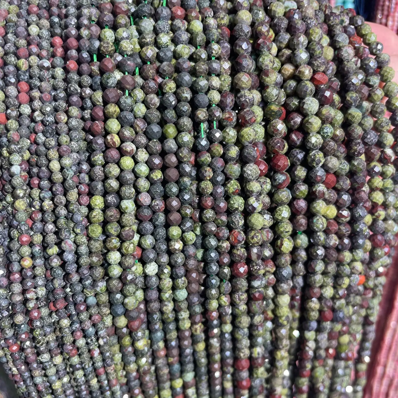 Natural Stone Beads Small Faceted Dragon Bloodstone Highlight Faceted Loose Beads 2 3 4mm For Bracelet Necklace Jewelry Making