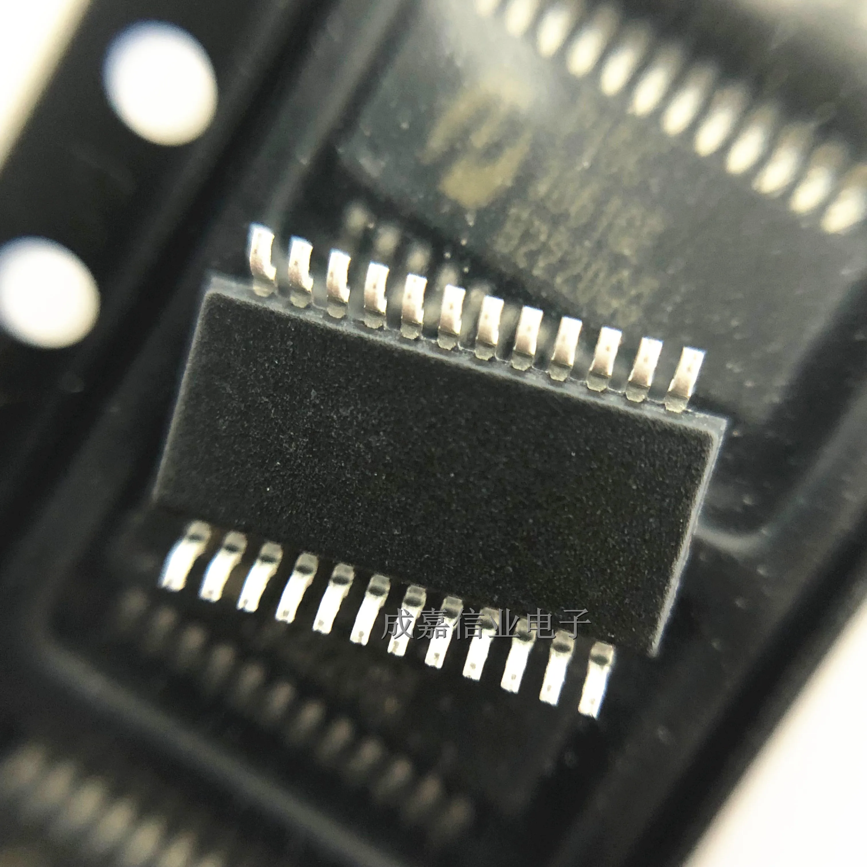 10pcs/Lot PI5C3861QEX QSOP-24 MARKING PI5C3861QE Digital Bus Switch ICs Bus Switch 1-Element CMOS 10-IN 24-Pin